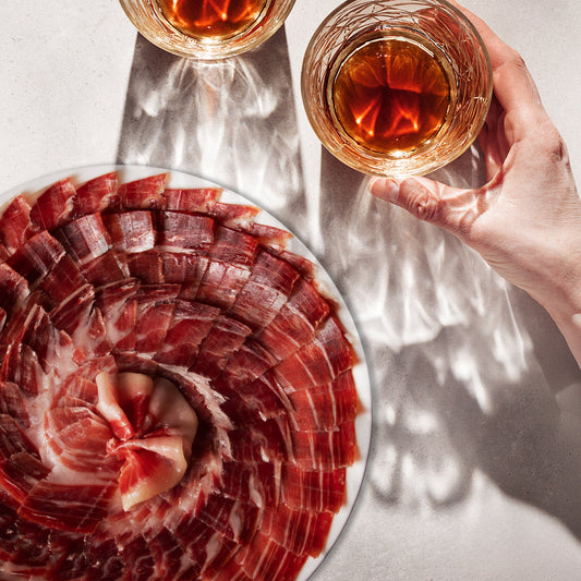 La pareja más sorprendente del verano: Jamón ibérico y vermut.